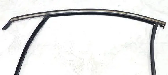 Ford Fusion II Rubber seal front door window/glass HS5033
