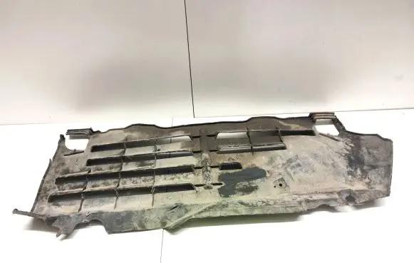 Ford Mustang V Engine splash shield/under tray bR336C038AB 7TE0M23