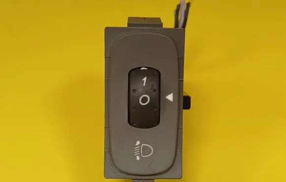 Renault Laguna II Headlight level height control switch 8200032953