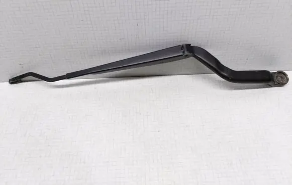 Nissan Almera N16 Front wiper blade arm 28881BN001LD471