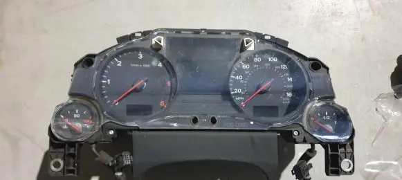 Audi A8 S8 D3 4E Speedometer (instrument cluster) 4E0920951B