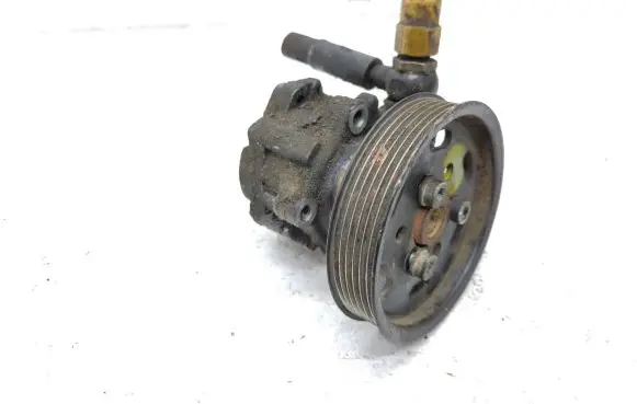 Volkswagen Golf IV Power steering pump