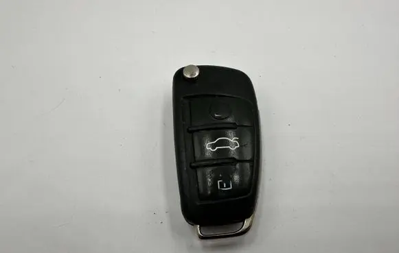 Audi A6 S6 C6 4F Ignition key/card 4F0837220R 033140101 10904202