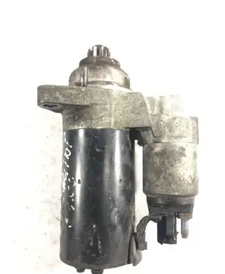 Volkswagen Polo Starter motor 021911024