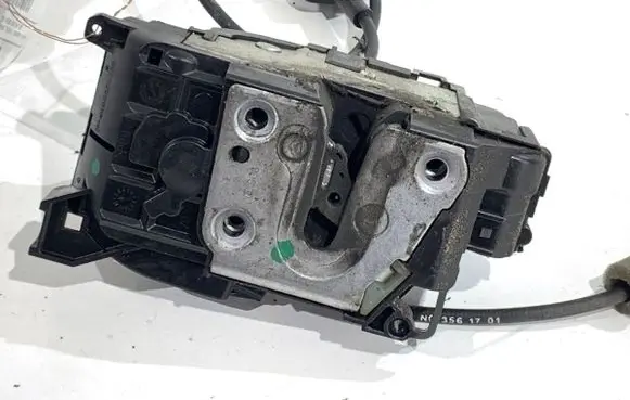 Renault Master III Front door lock 805020009R
