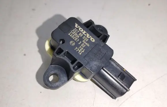 Volvo S60 Airbag deployment crash/impact sensor 30798030