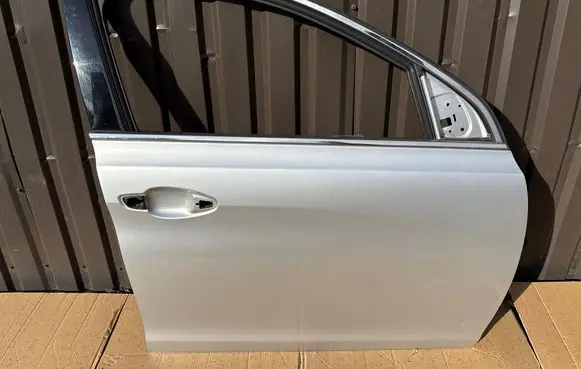 Peugeot 308 Front door 780756B02 5015