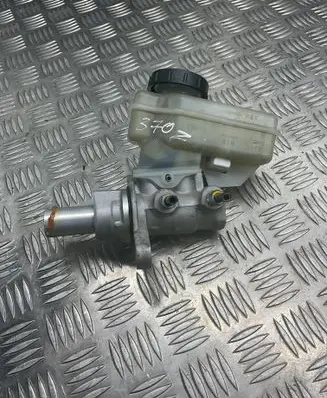 Nissan 370Z Master brake cylinder 0204223184