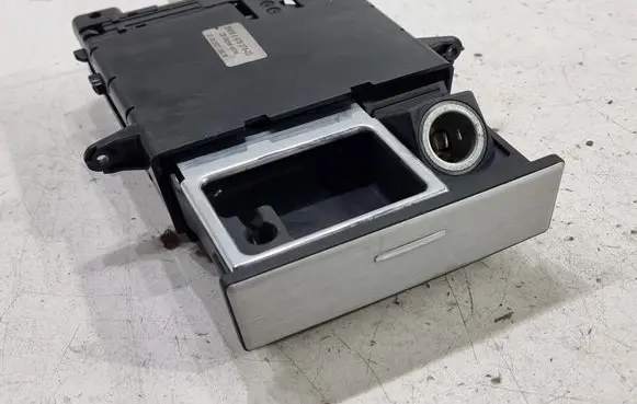 Car ashtray