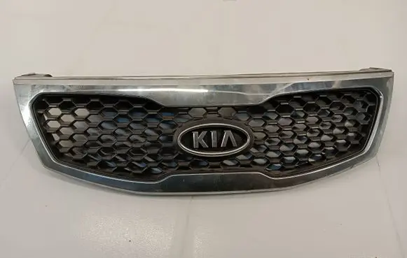 KIA Sorento Front bumper upper radiator grill 863502P000