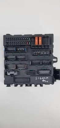 Opel Signum Fuse module 13170895