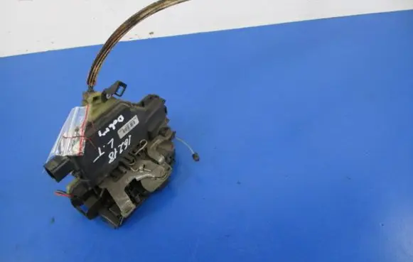 Seat Leon (1M) Rear door lock Y3B4839015M