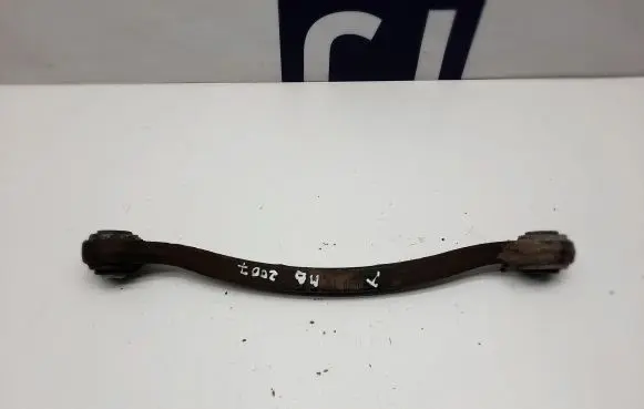 Rear control arm