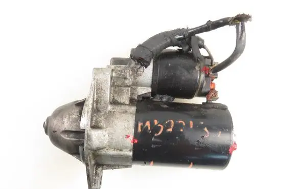 Opel Astra H Starter motor 0001107101