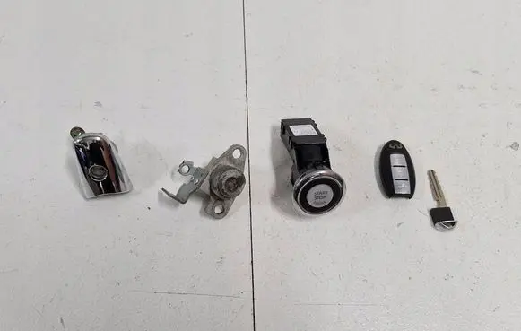 Infiniti M30 Ignition lock TWK1A004
