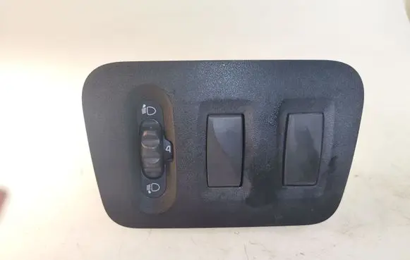 Renault Master III Headlight level height control switch 8200379685