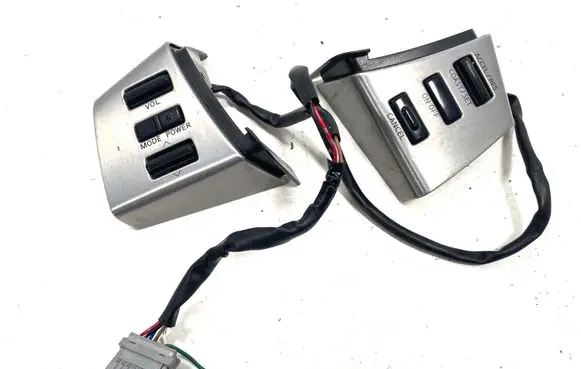 Nissan Murano Z50 Steering wheel buttons/switches 