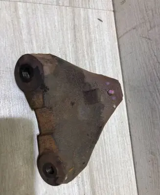 Peugeot Expert Engine mounting bracket 9801233180