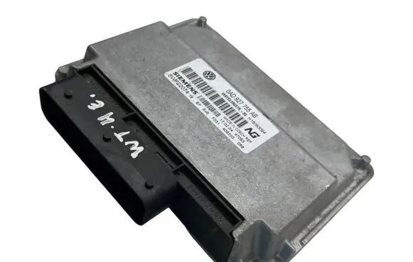 Volkswagen Touareg I Transfer box differential control unit 0AD927755AB H16S0094 5WP22074