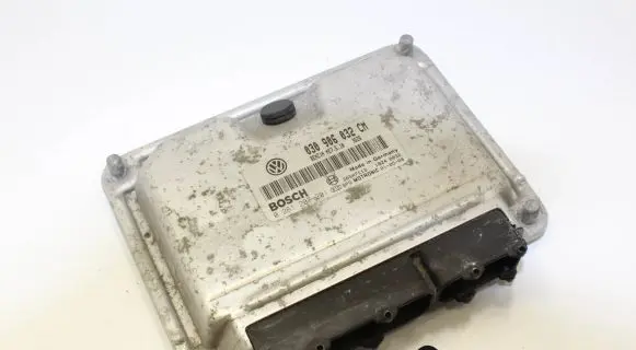 Volkswagen Polo Engine control unit/module 030906032CM 0261207201
