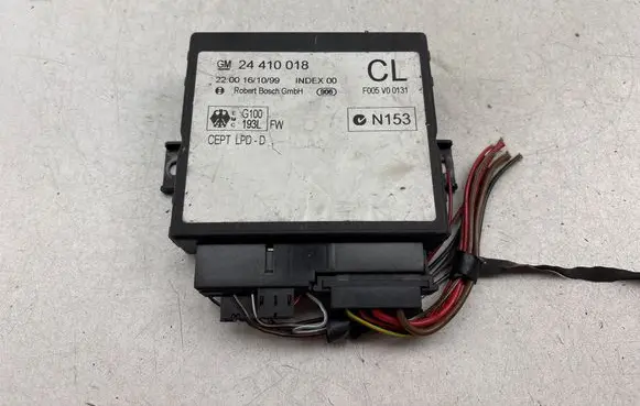 Opel Zafira A Comfort/convenience module 24410018 F005V00131