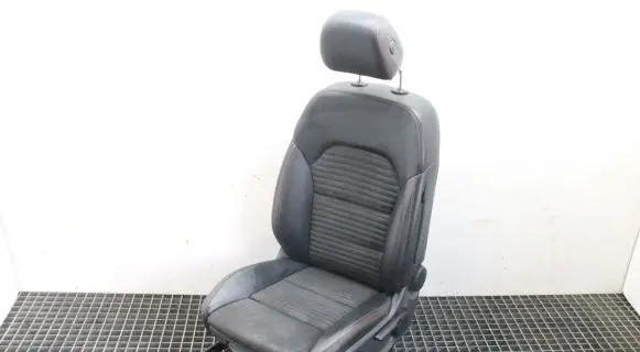 Mercedes-Benz B W246 W242 Front driver seat 