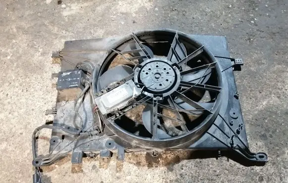 Volvo S80 Electric radiator cooling fan 30645253 1137328081
