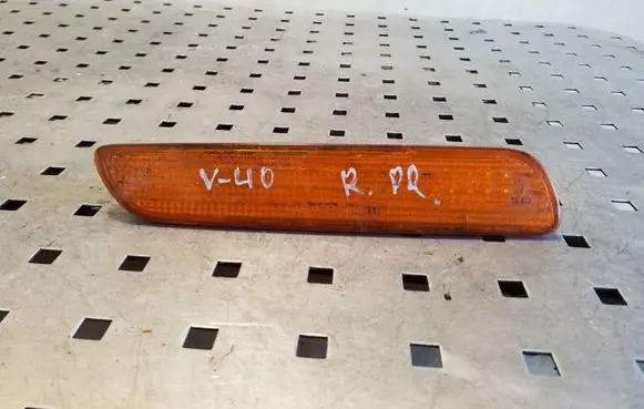 Volvo S40, V40 Front indicator light 30896800