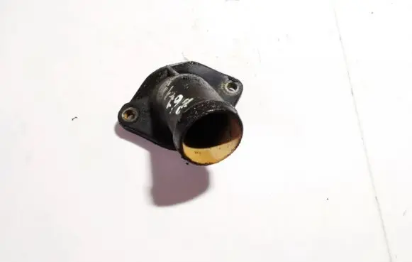 Volkswagen PASSAT B5 Engine coolant pipe/hose