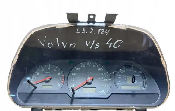 Volvo S40, V40 Speedometer (instrument cluster) 8601876