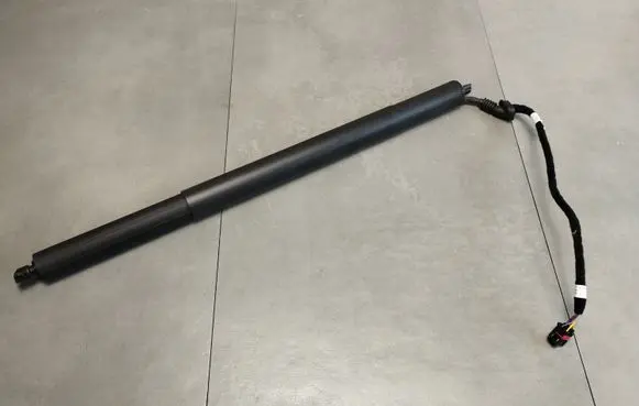 Audi Q3 F3 Shock absorber/damper mounting bracket 83A827851B