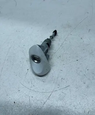 KIA Ceed Front door lock (next to the handle) 
