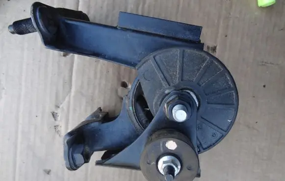 Toyota Corolla E160 E170 Gearbox mounting bracket 1235128070 123510M020