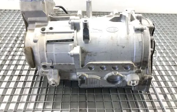 Jaguar I-Pace Engine J9D3-75762-AM