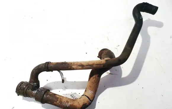 Volkswagen PASSAT B5 Engine coolant pipe/hose 8d0121055f