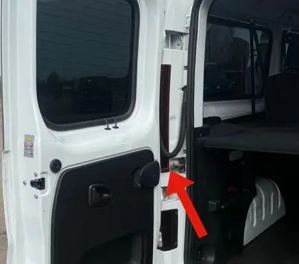 Opel Vivaro Rear door check strap stopper 04999R
