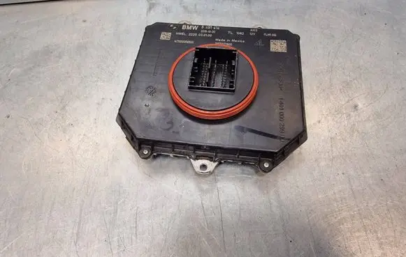 BMW X3 G01 LED ballast control module 8491414 147000056500 20191030