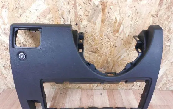Jeep Grand Cherokee Dashboard lower bottom trim panel 01472003BL