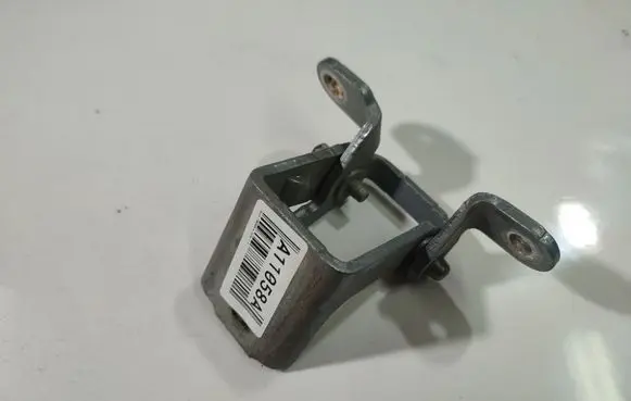 Opel Insignia A Rear door lower hinge 