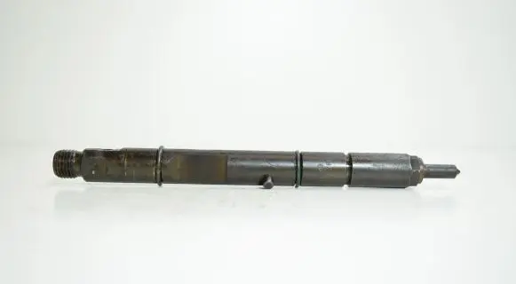 Audi A6 S6 C5 4B Fuel injector 059130201
