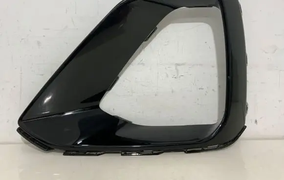 Audi Q8 Front bumper lower grill 4M8853053A