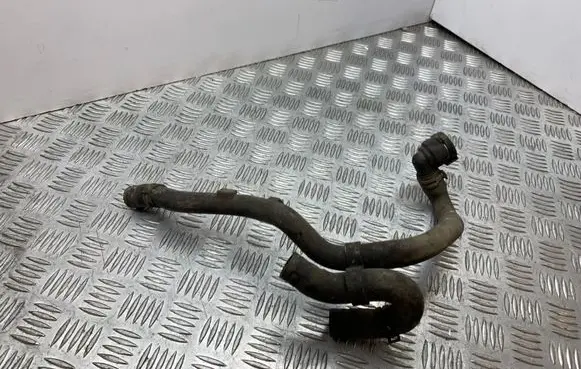 Audi A4 S4 B7 8E 8H Engine coolant pipe/hose