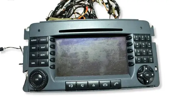 Smart ForFour I Radio/CD/DVD/GPS head unit A2038270062 A4548201079