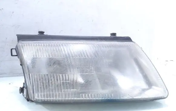 Volkswagen PASSAT B5 Headlight/headlamp 03251618