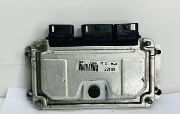 Citroen Xsara Picasso Engine control unit/module 9637839580 0261206633