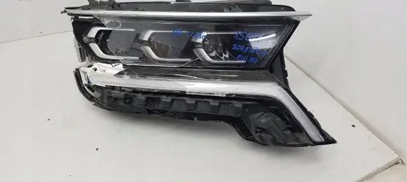 KIA Sorento Headlight/headlamp 10004