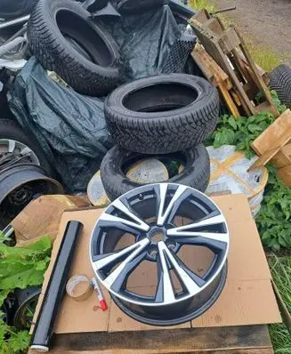Nissan Qashqai R18 alloy rim HV03AMB94