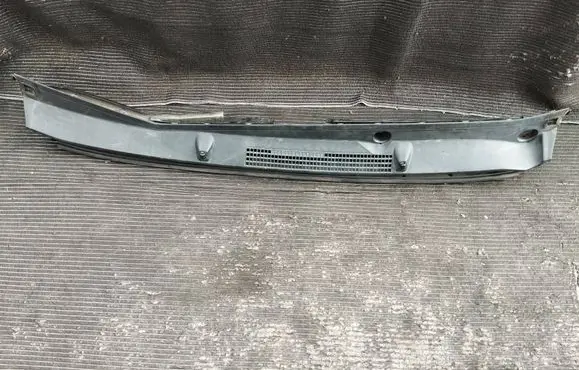 Subaru XV I Wiper trim C10010021