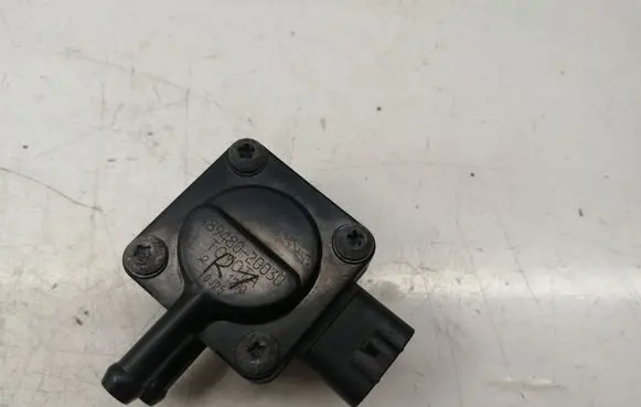Toyota Avensis T250 Exhaust gas pressure sensor 8948020030
