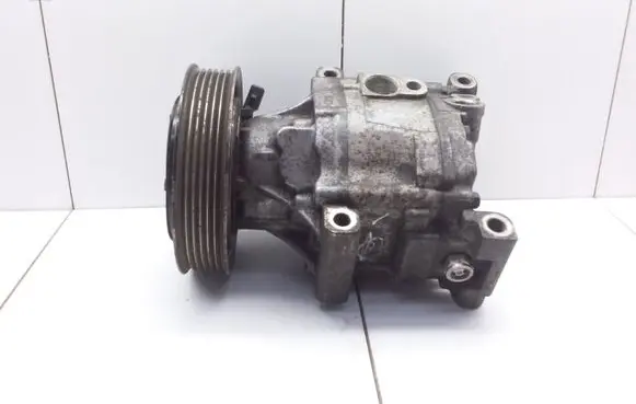 Toyota Corolla E120 E130 Air conditioning (A/C) compressor (pump) 4472607961 SCSA06C